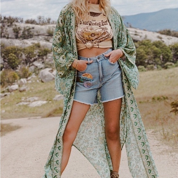 Spell & The Gypsy Great Winding Road Tee Size Medium - Picture 5 of 10